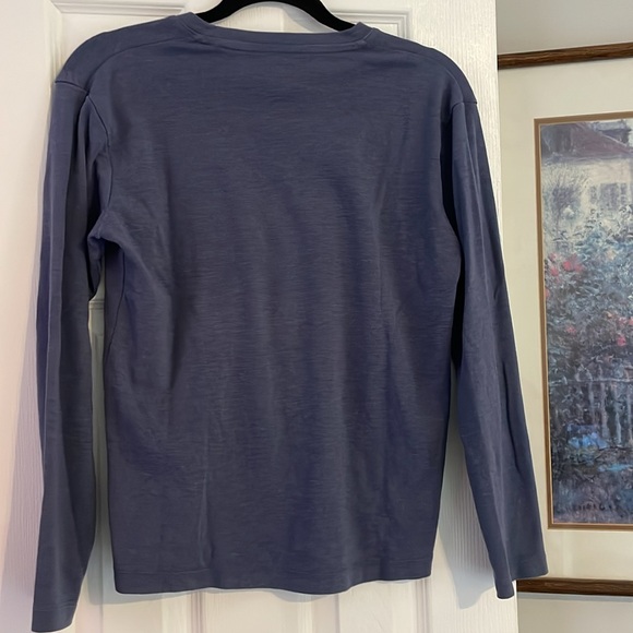 Uniqlo long sleeve - Picture 4 of 4